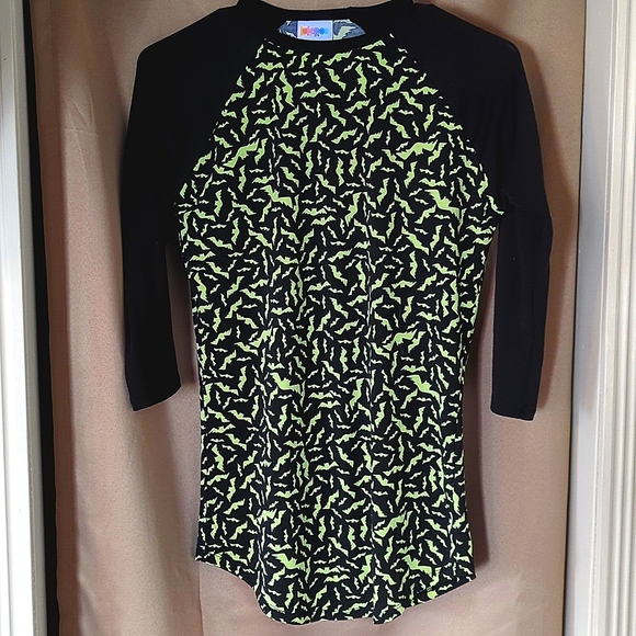 LuLaRoe Randy - Picture 1 of 4